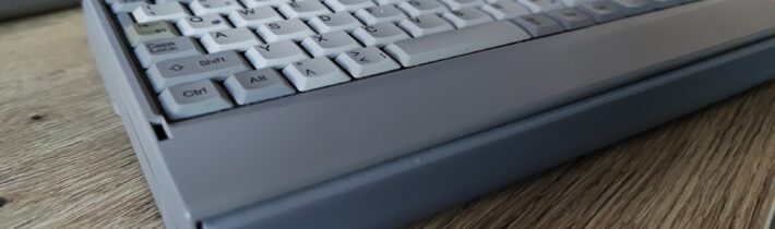 Designing a 3D Printable 18650 Battery Enclosure for the Toshiba Libretto 50CT